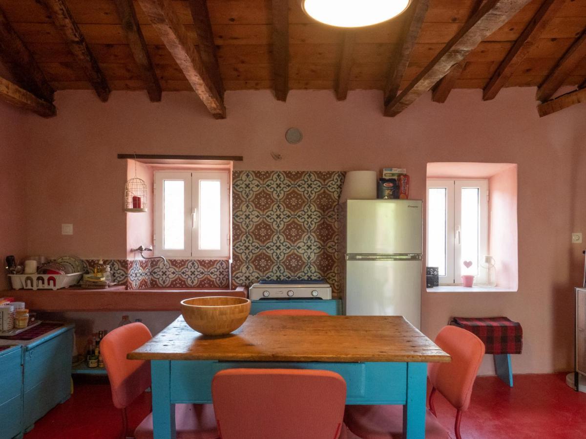 Vintage Stone-Built Country Cottage In Richea Kouloureika 外观 照片