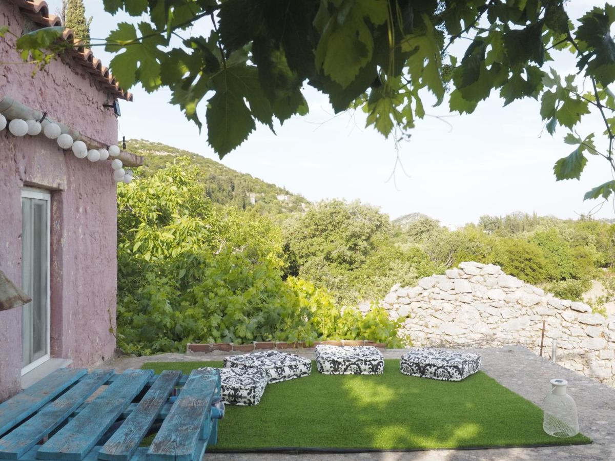 Vintage Stone-Built Country Cottage In Richea Kouloureika 外观 照片