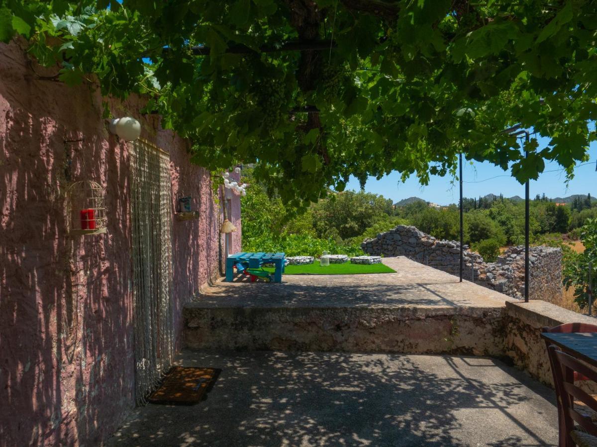 Vintage Stone-Built Country Cottage In Richea Kouloureika 外观 照片