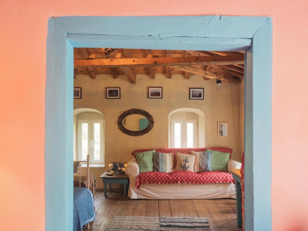 Vintage Stone-Built Country Cottage In Richea Kouloureika 外观 照片